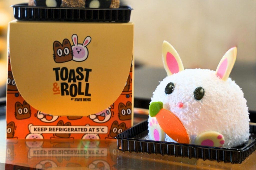 Copy of 3D Chocolate Bear, 3D Vanilla Rabbit